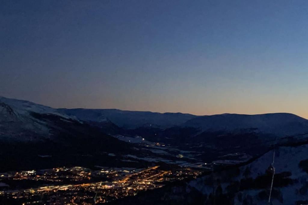Koselig Leilighet , Med Parkering Og Ski In &Out. Διαμέρισμα Oppdal Εξωτερικό φωτογραφία